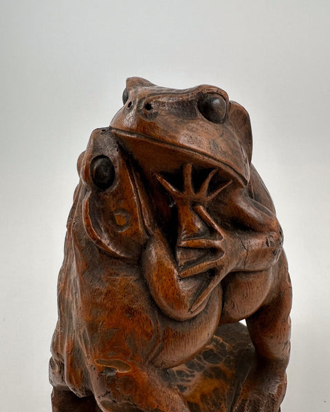 Antique Japanese Bamboo Root Sumo Frogs Sculpture – Carved Folk Art Object