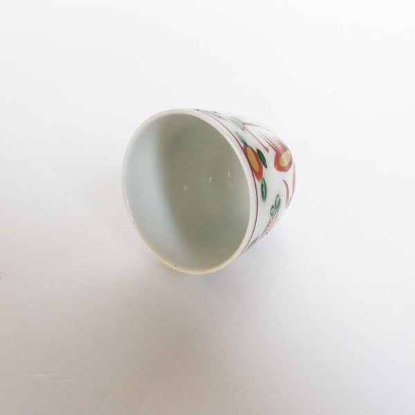Vintage Handpainted Saké´cup with Autumn Flowers . Colorful Gui Nomi. Kutani. Kyoto